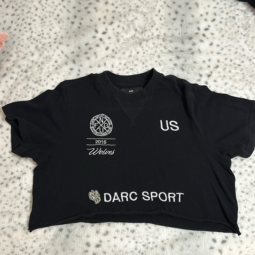 Darc sport SHE embroidered crop top